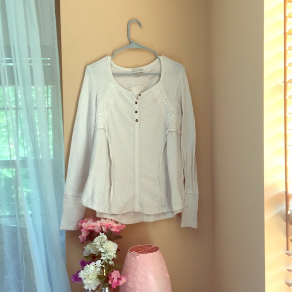White Waffle-knit Blouse - Picture 1 of 1